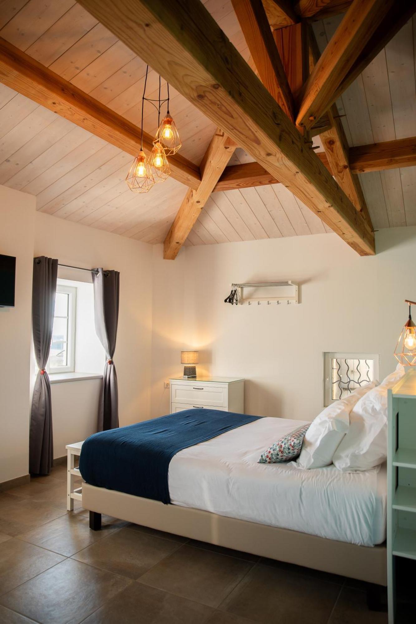 Bed and Breakfast Domaine Forvent Saint-Julien-de-Peyrolas Экстерьер фото