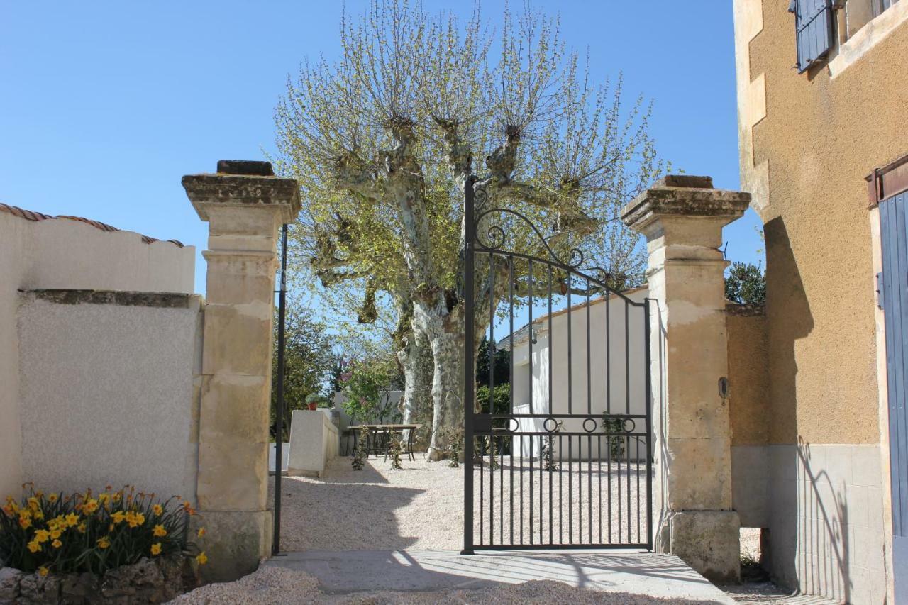 Bed and Breakfast Domaine Forvent Saint-Julien-de-Peyrolas Экстерьер фото